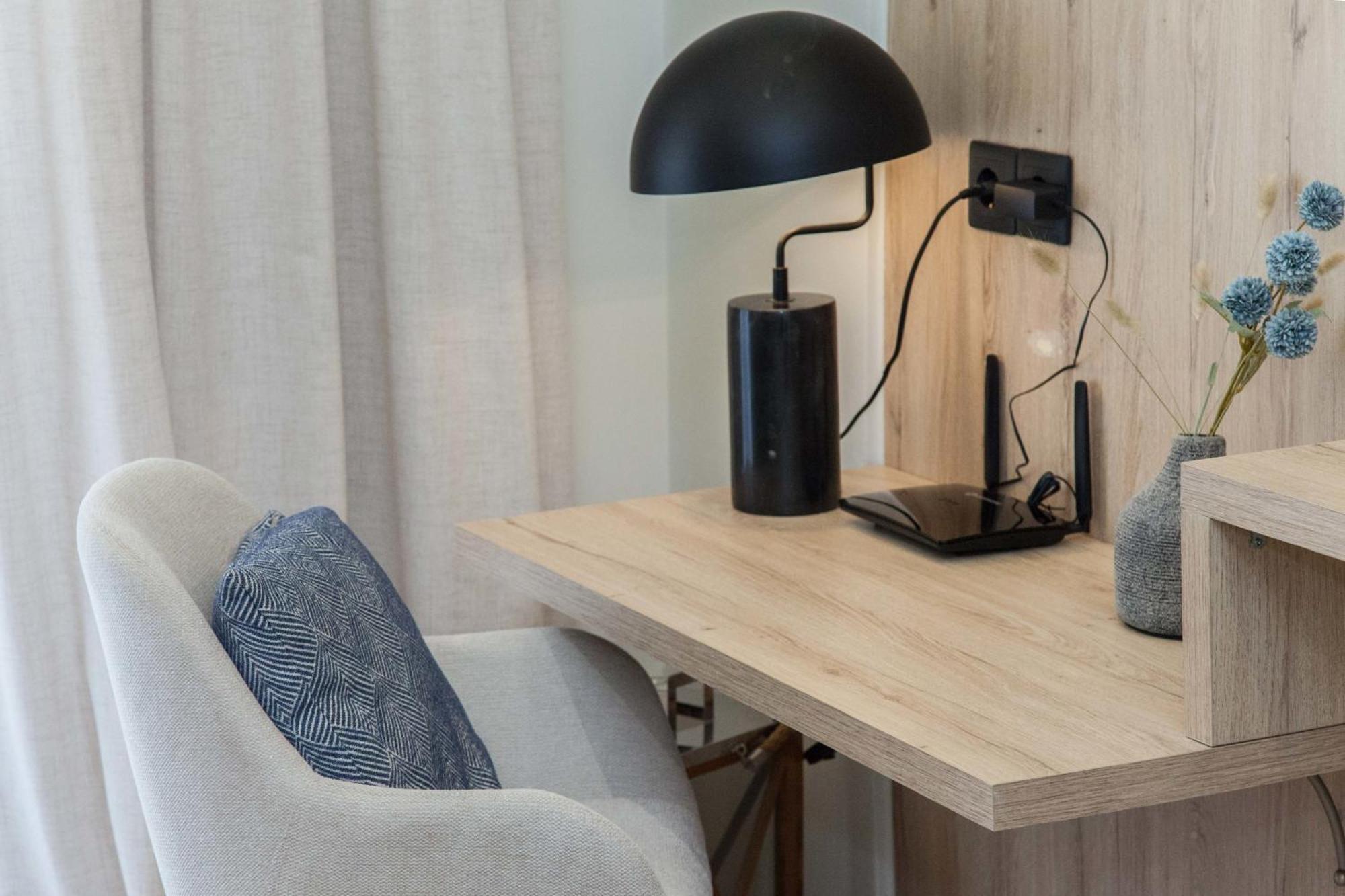 Acropolis View Modern Deluxe Suite With Balcony Атина Екстериор снимка