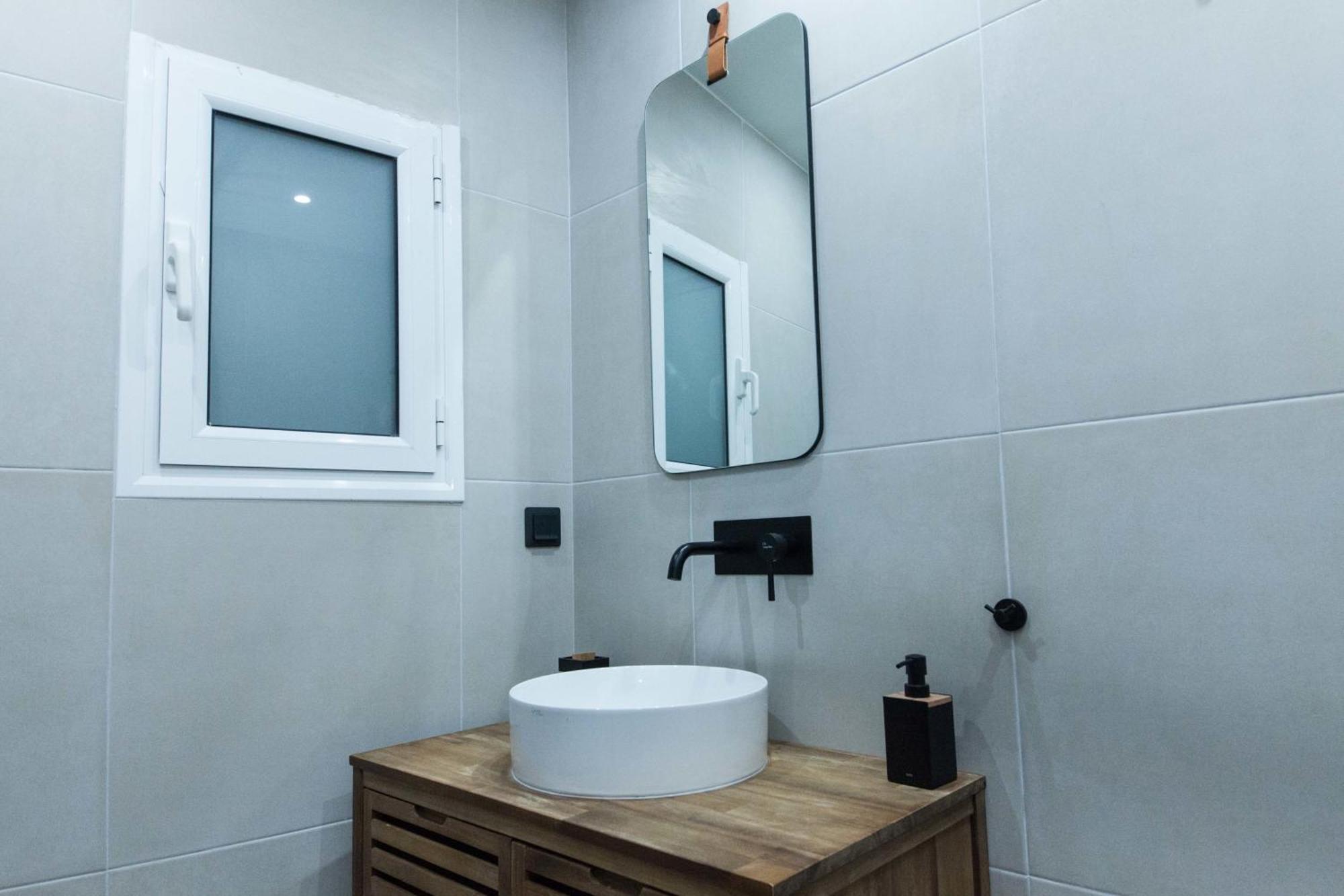 Acropolis View Modern Deluxe Suite With Balcony Атина Екстериор снимка